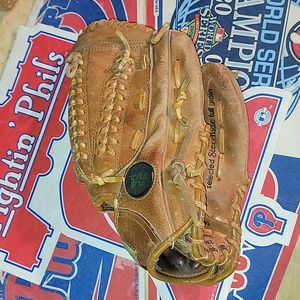 Vtg Ted Williams glove